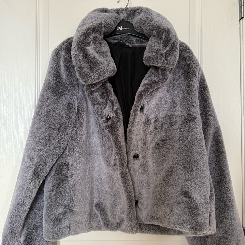 Women's Gray Faux Fur Jacket